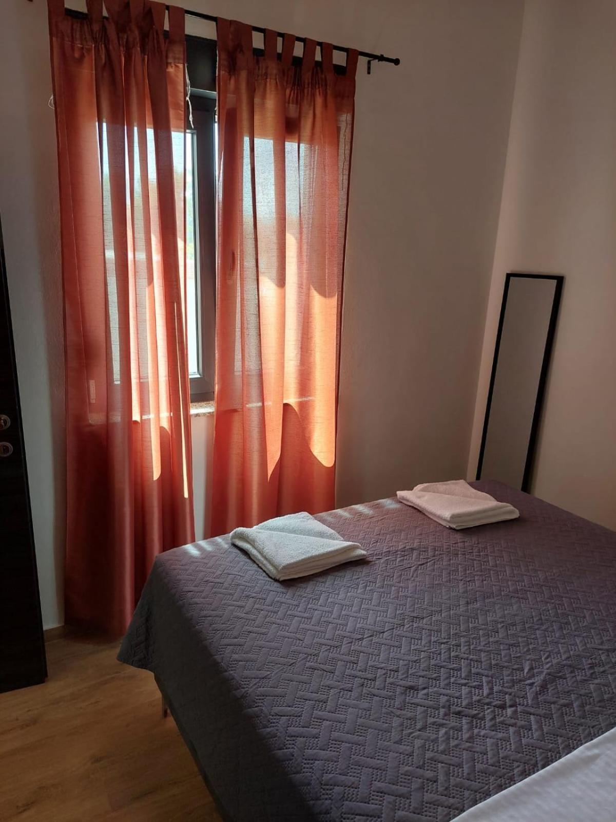 Apartmani Karla Paklenica Starigrad Paklenica Ngoại thất bức ảnh