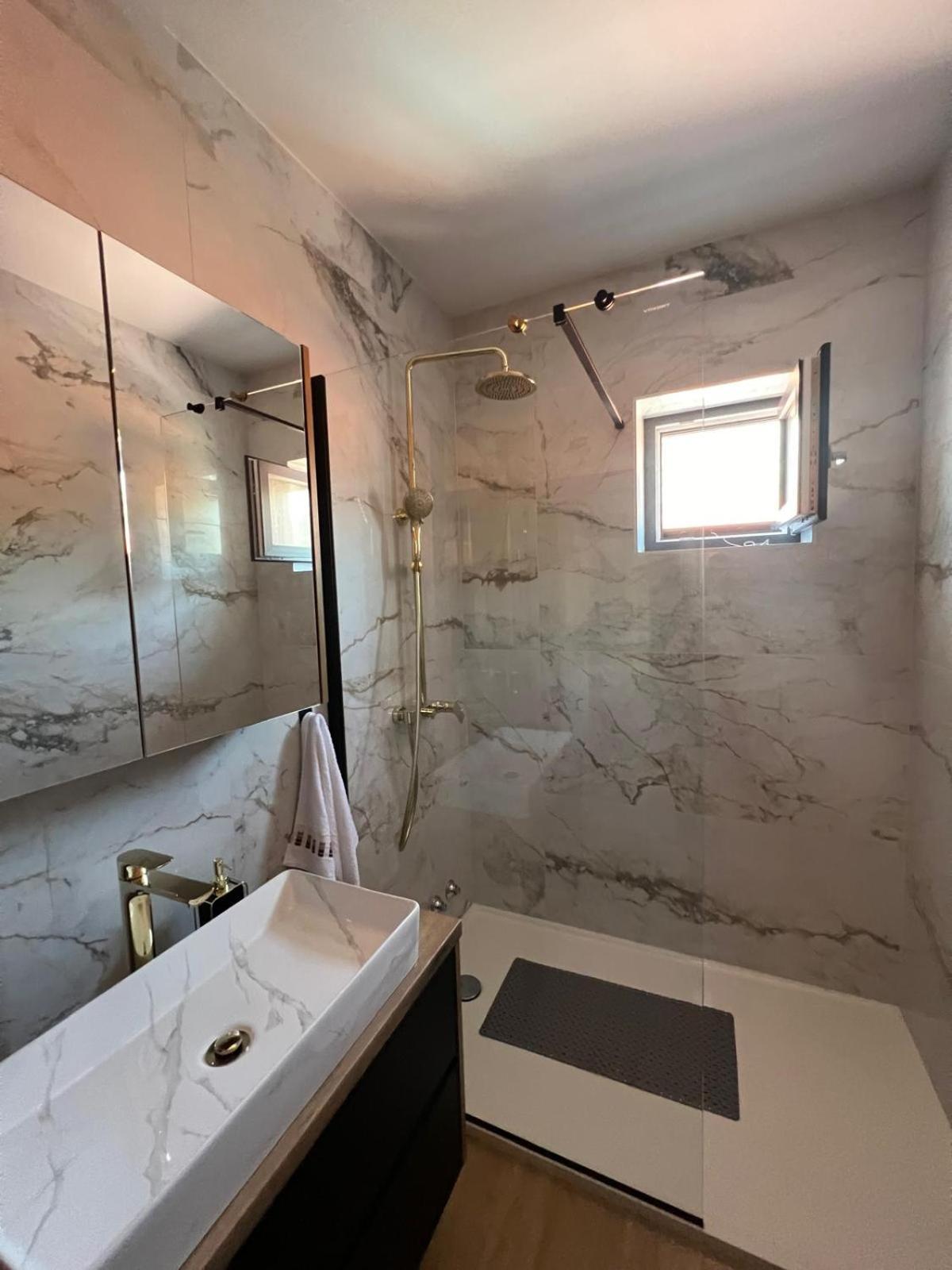 Apartmani Karla Paklenica Starigrad Paklenica Ngoại thất bức ảnh