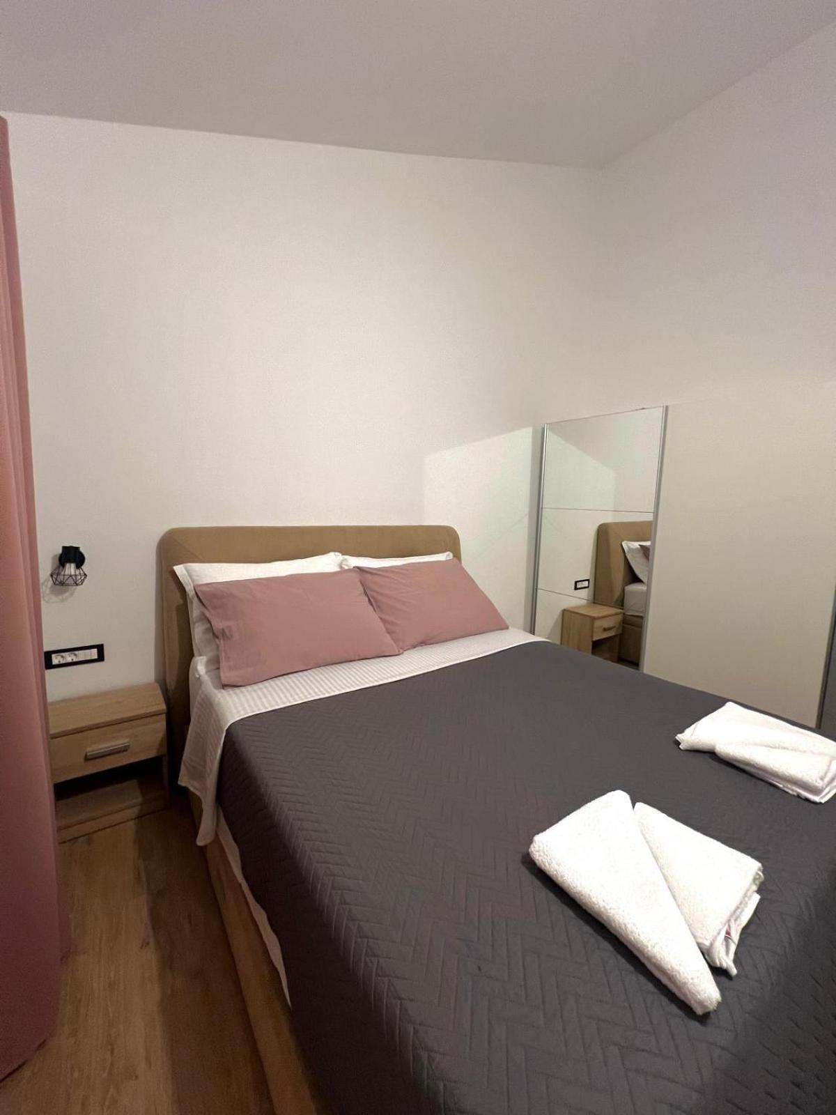 Apartmani Karla Paklenica Starigrad Paklenica Ngoại thất bức ảnh