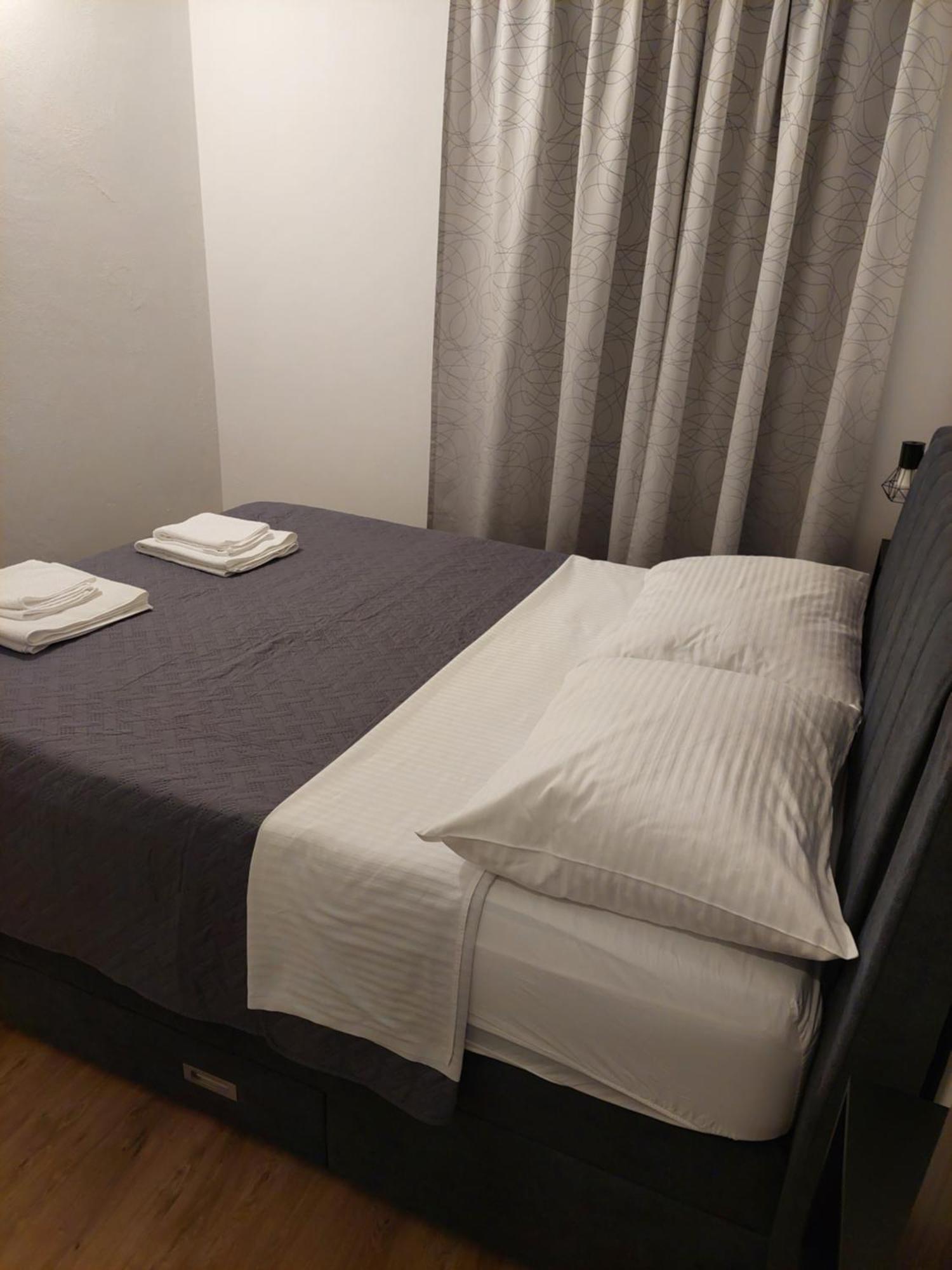 Apartmani Karla Paklenica Starigrad Paklenica Ngoại thất bức ảnh