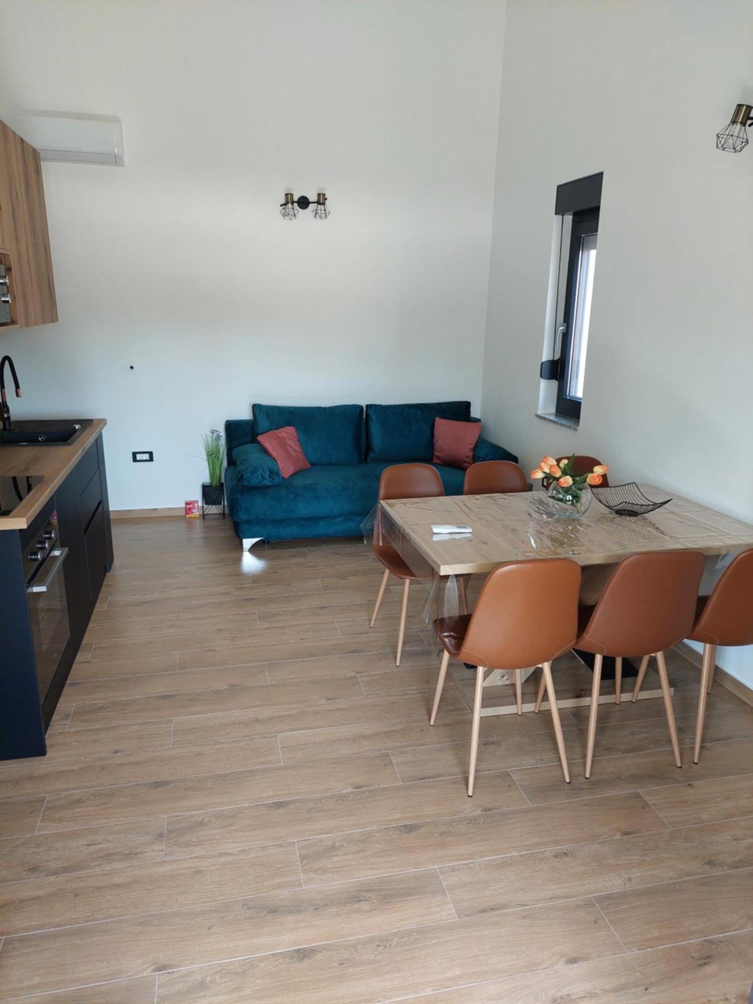 Apartmani Karla Paklenica Starigrad Paklenica Ngoại thất bức ảnh