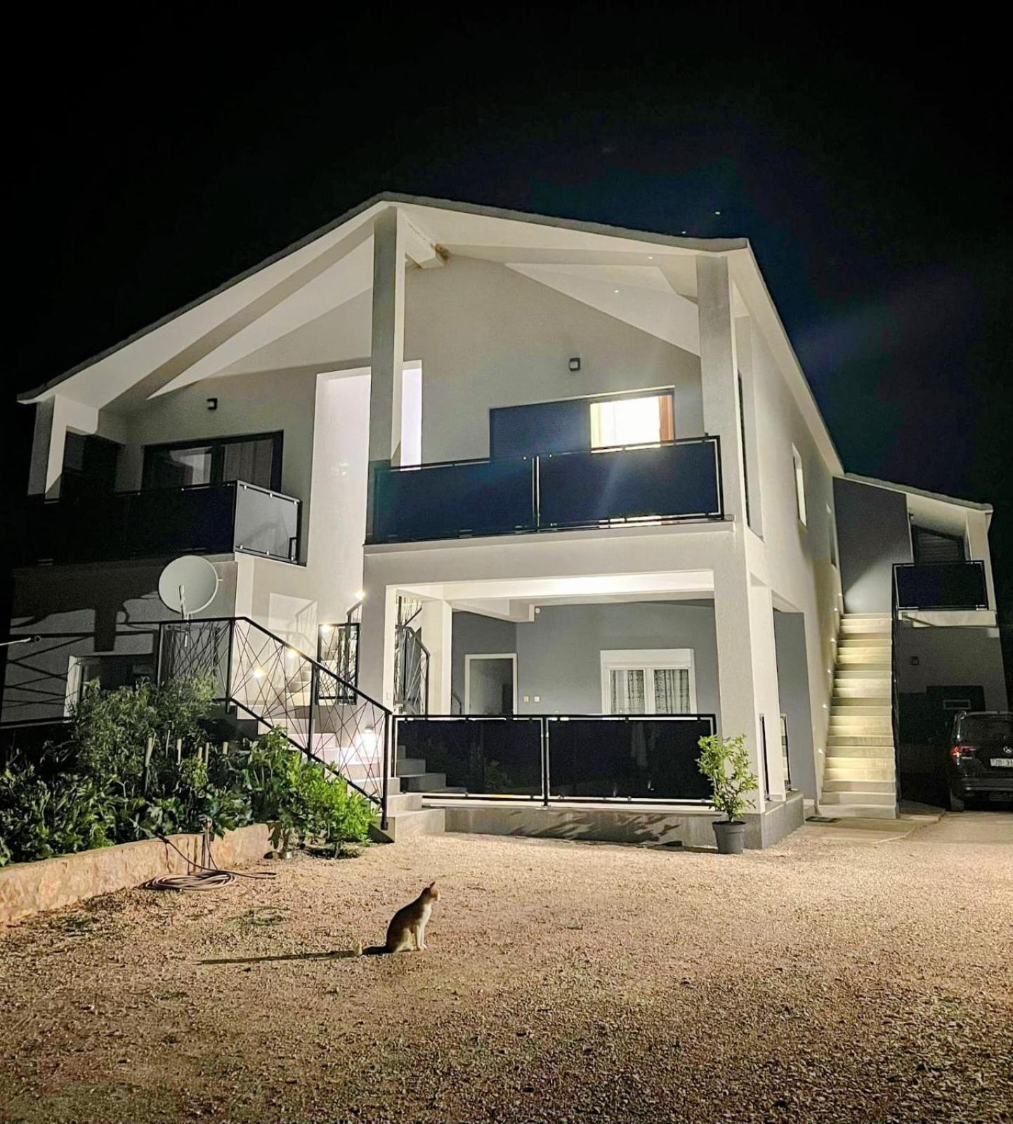 Apartmani Karla Paklenica Starigrad Paklenica Ngoại thất bức ảnh