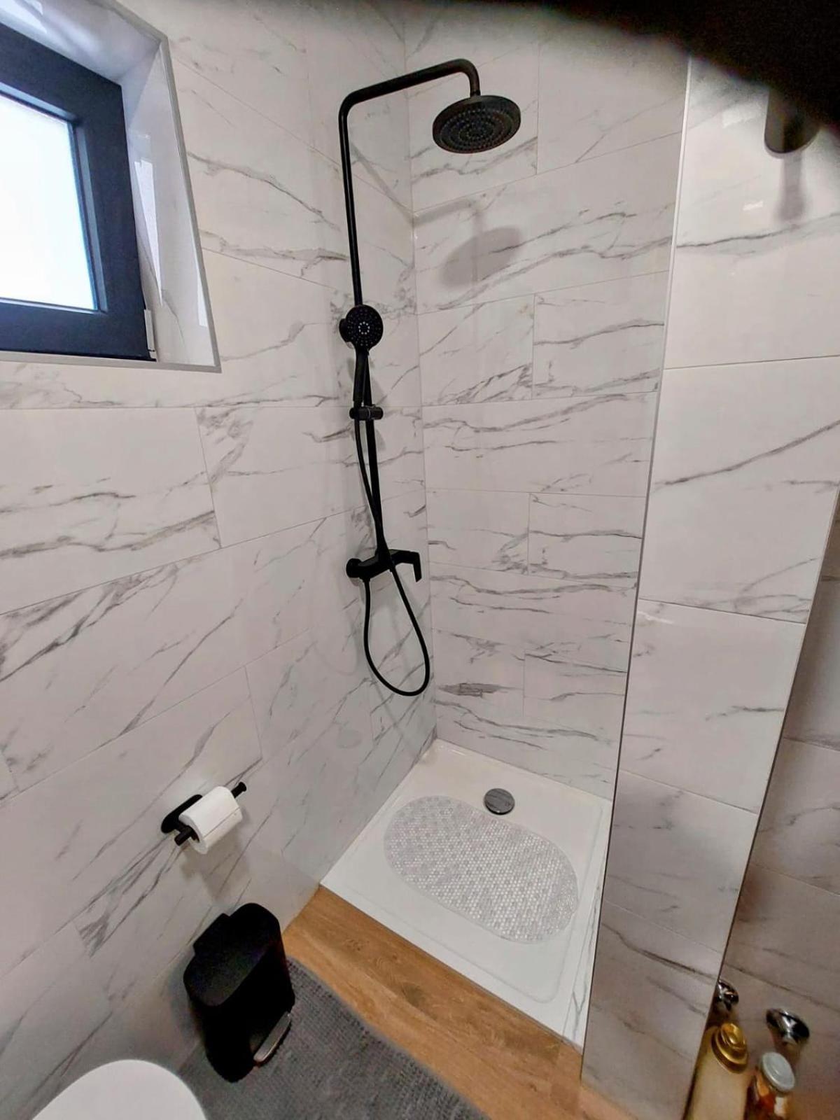 Apartmani Karla Paklenica Starigrad Paklenica Ngoại thất bức ảnh